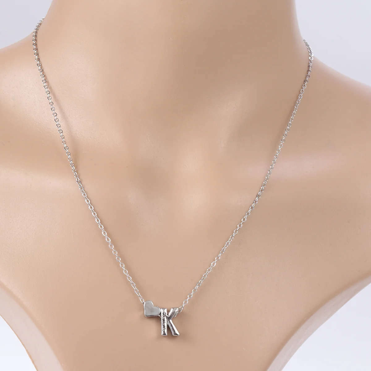 

Peach Heart Silver Alphabet Necklace Personalized Letter Jewelry for Women Lightweight Comfortable Anniversary Gift