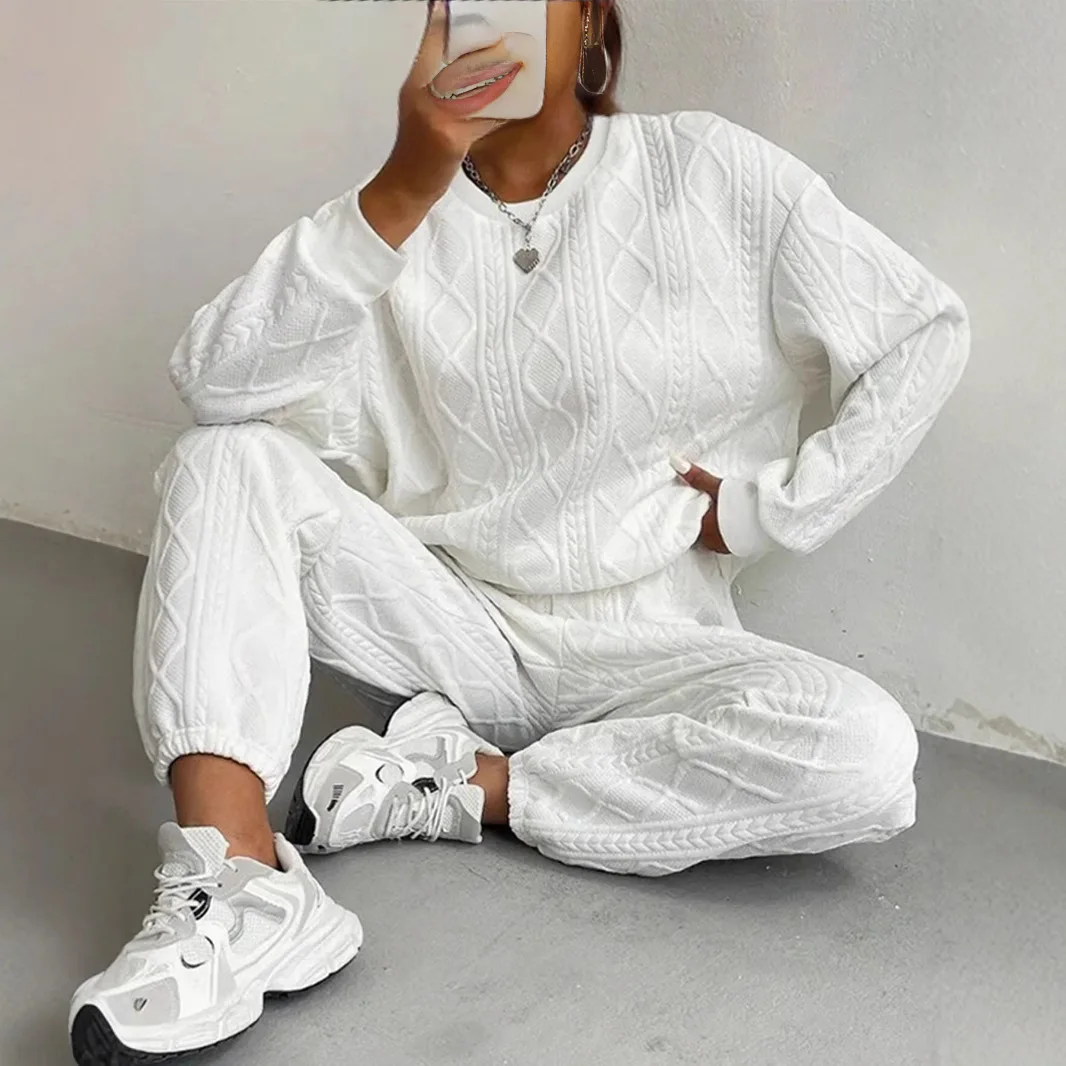 

2024 New Faion Teaded Embroidered Long Pants Casual Two-Piece Set Women's Polyester Fabric Long Sve Long Pants Suit