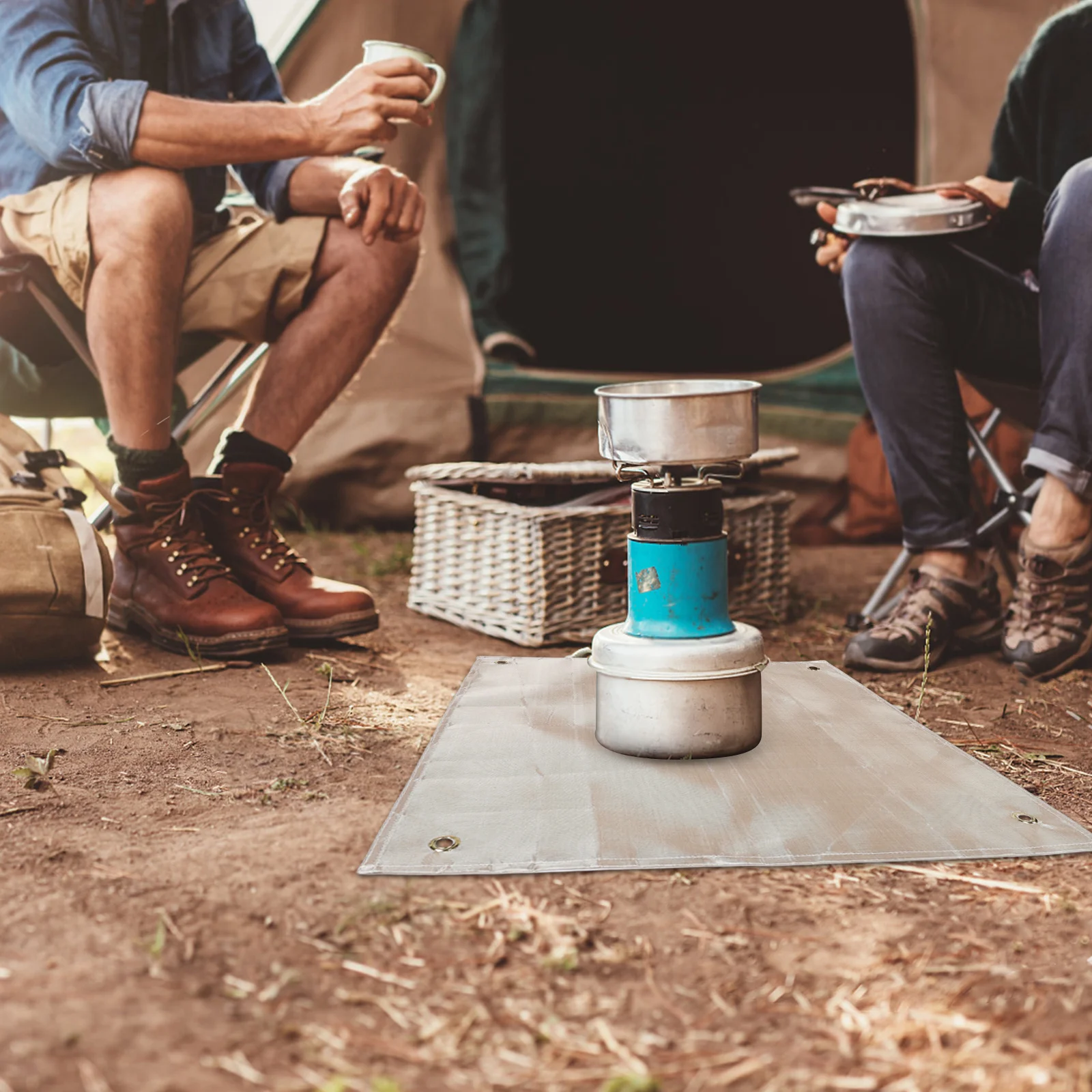 

1pc Camping Mat Outdoor Thermal Insulation Fire Resistant Pad For Tent Stove Grill Waterproof Lightweight Foldable Fireproof