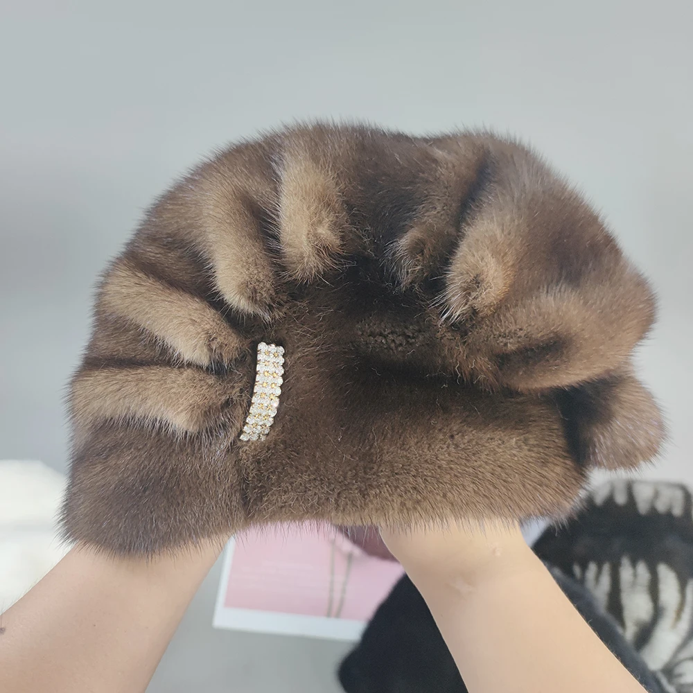 Russian Fur Hat Winter Warm Natural Mink Fur Hats for Women Classic Luxury Caps Earflap Christmas Hat Luxury Lady Real Mink Hat