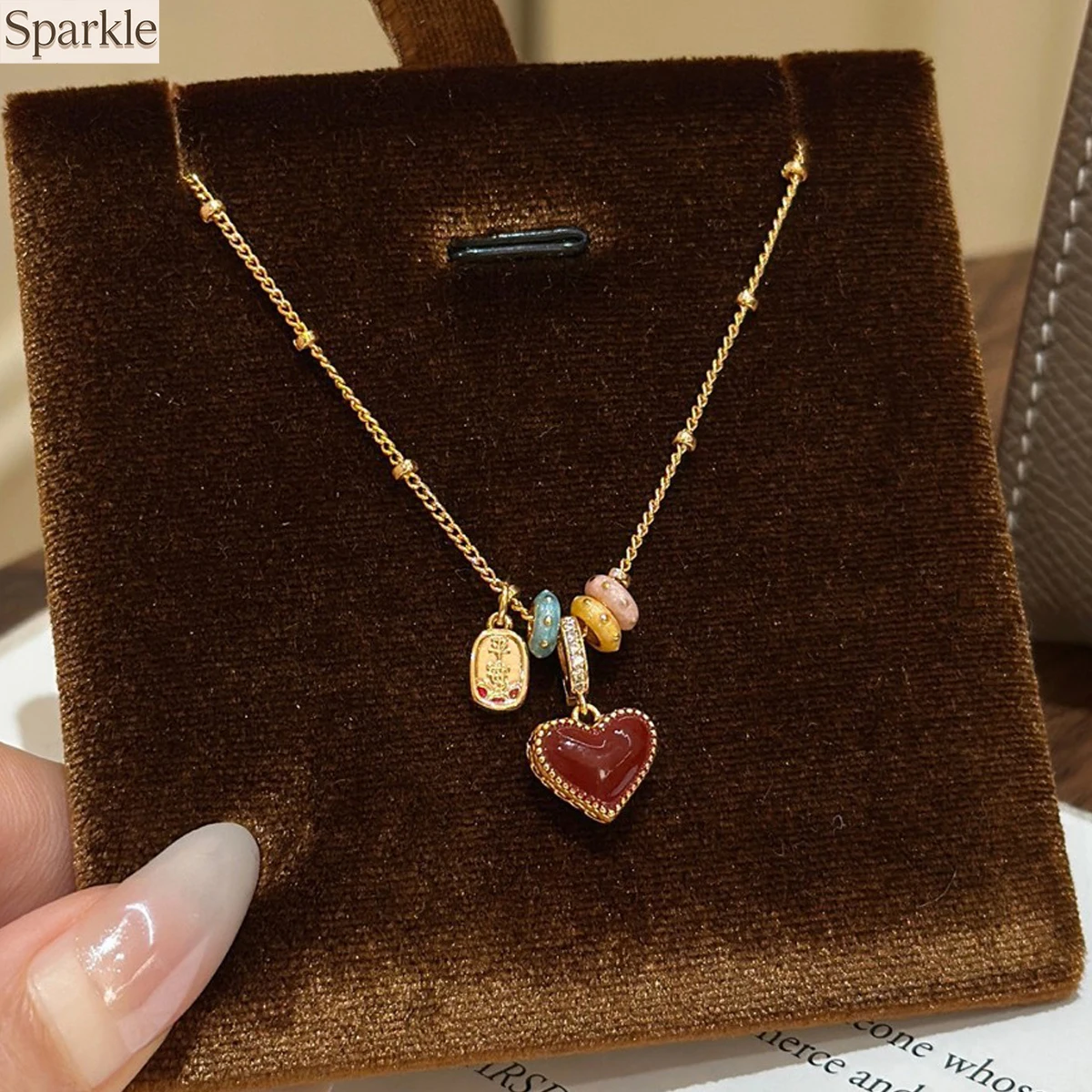 

Luxury Niche Red Heart Peace Pendant Necklace Colorful Enamel Long Sweater Chain for Women Autumn Winter High-End Jewelry Gift