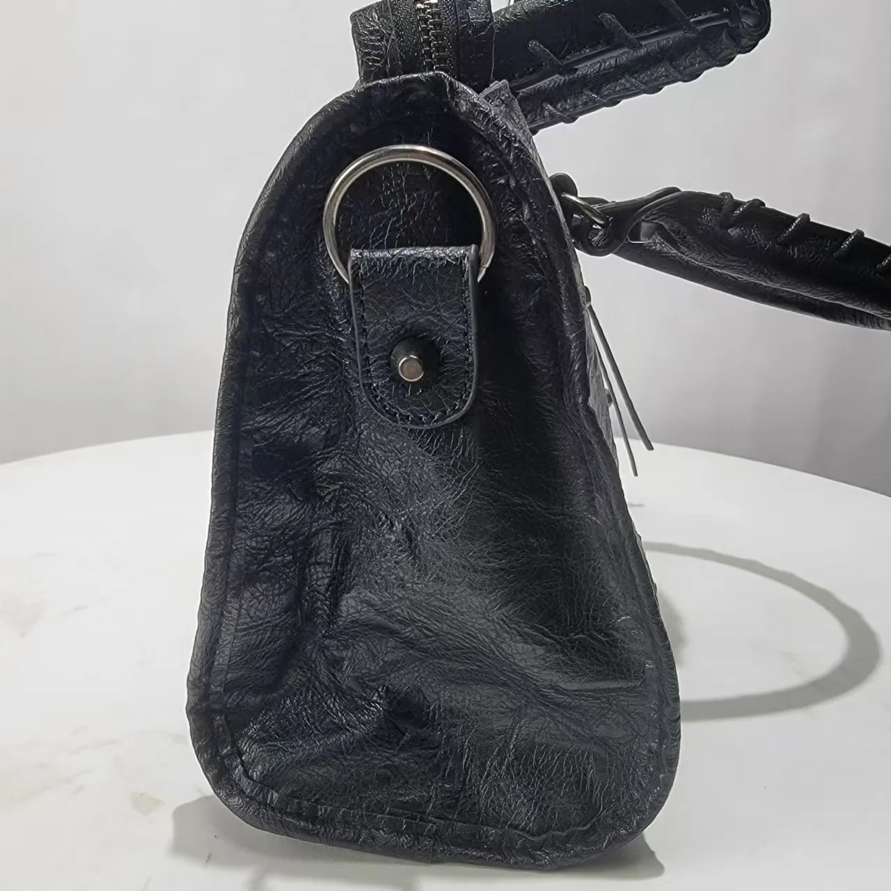 لا شعار نوعية جيدة 2025 وصول جديد حقائب اليد للنساء العلامة التجارية الشهيرة حقيبة كتف سيدة بولي Leather حقائب جلدية كروسبودي حقيبة دراجة نارية #5