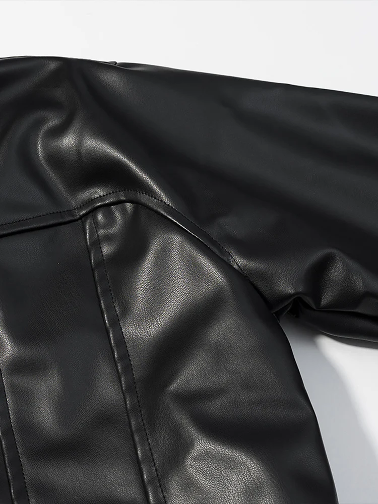 سترة جلدية قصيرة عصرية ومتعددة الاستخدامات على الطراز الأوروبي للسيدات بلون سادة وياقة واقفة.