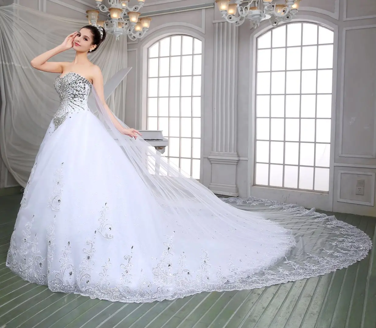 Robe de mariée en dentelle perlée de luxe, robe de Rh, appliques en tulle, ligne A, dos nu, hors de l'initiative, robe de soirée formelle