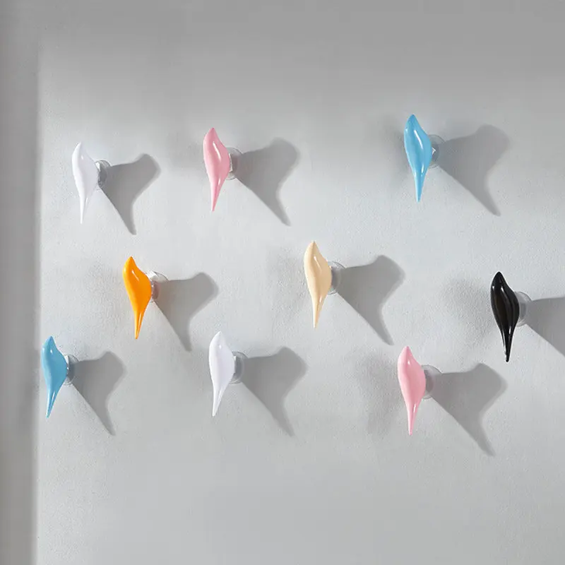 2Pcs Bird Shape Coat Hook Creative Wall Mounted Decor Self-adhesive Hooks Towel Bag Key Hanger Holder for Home Room Bathroom