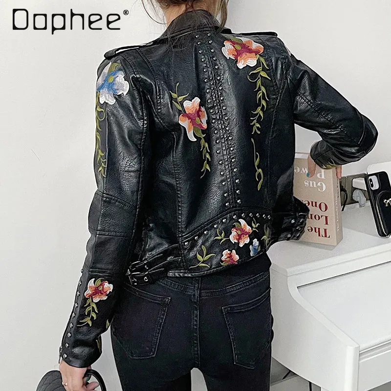 

Европейская укороченная кожаная куртка в стиле кэжуал с цветочной вышивкой, уникальный дизайн, модная женская куртка из искусственной кожи с отложным воротником