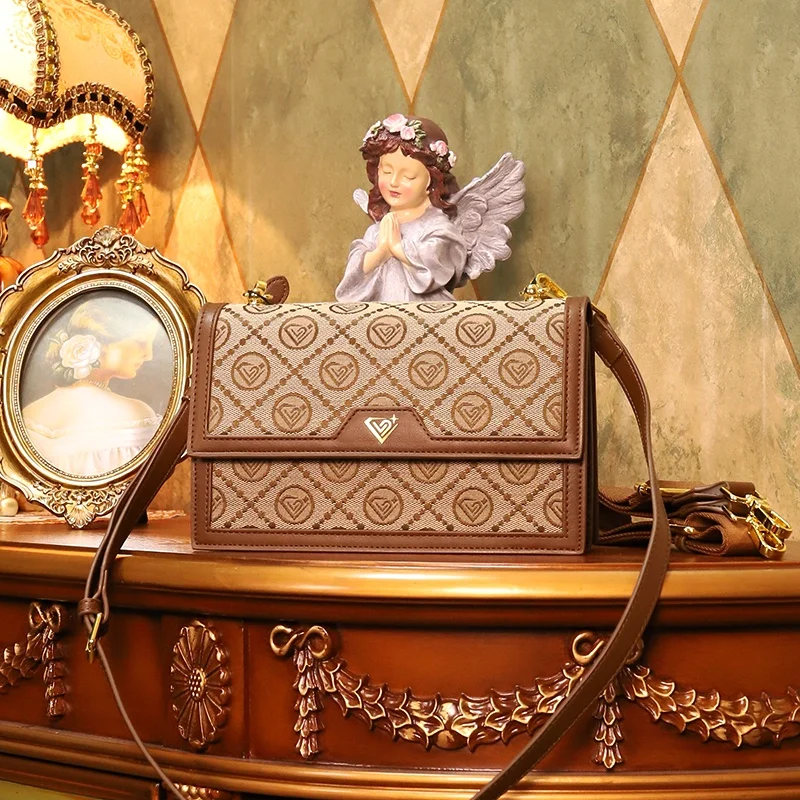 

Роскошная маленькая квадратная кожаная сумка, женская сумка через плечо, универсальная сумка для мамы, осенне-зимняя новинка Sle Briti Sle, повседневная