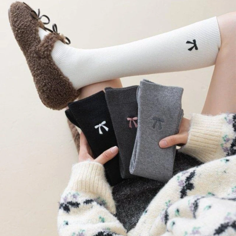 Elegant Bow Knot Embroidered Long Tube Socks for Women Spring Autumn Knee High Slimming Cotton Sweat Absorbent Socks