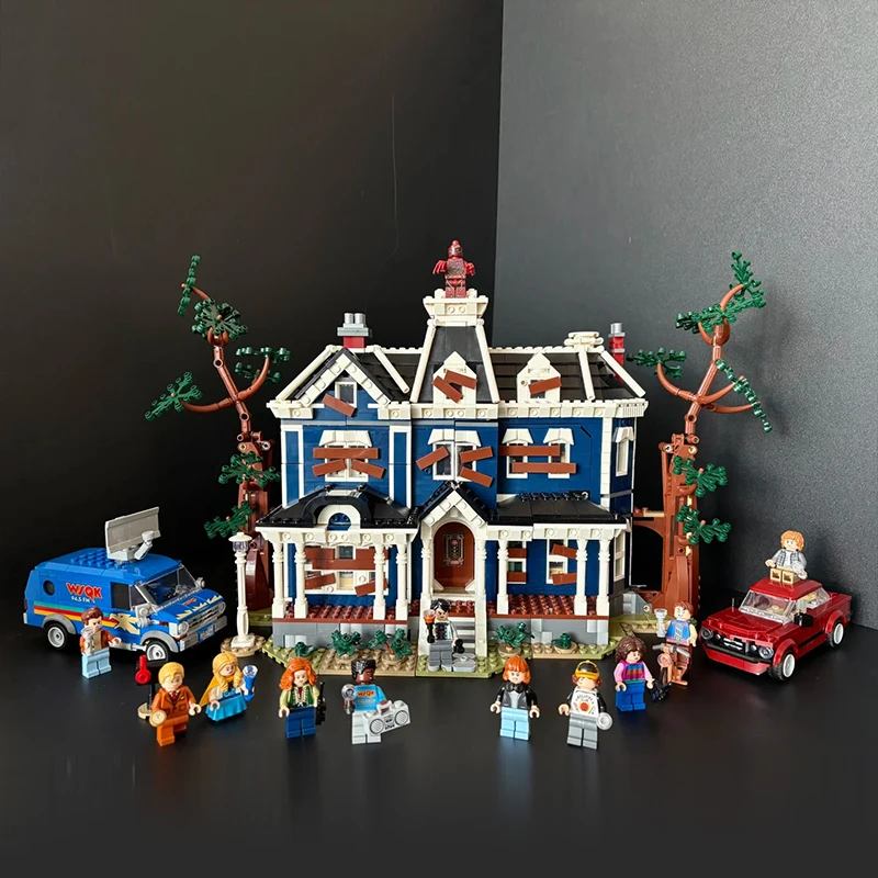 Cheapest 2026 2593pcs Hot Movie Dispaly Model Kits Creel House Building Blocks Birthday Gifts for Teenage Toys