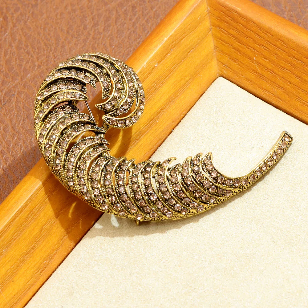 CINDY XIANG Rhinestone Feather Bow Flower Brooch Vintage Fashion Elegant Women Pin New Arrival 2024