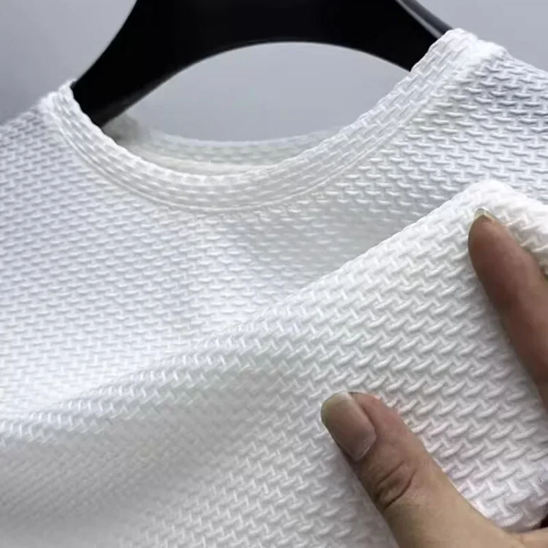 

M-5XL Summer New Men's Round Neck Short Sleeved T-shirt Wrinkle Resistant And Breathable Top Texture Fabric Leisure Versatile