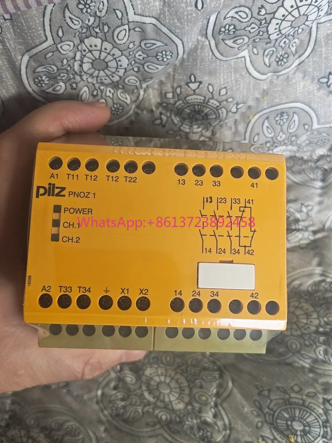 

Pilz 775600 safety relay original in Stock