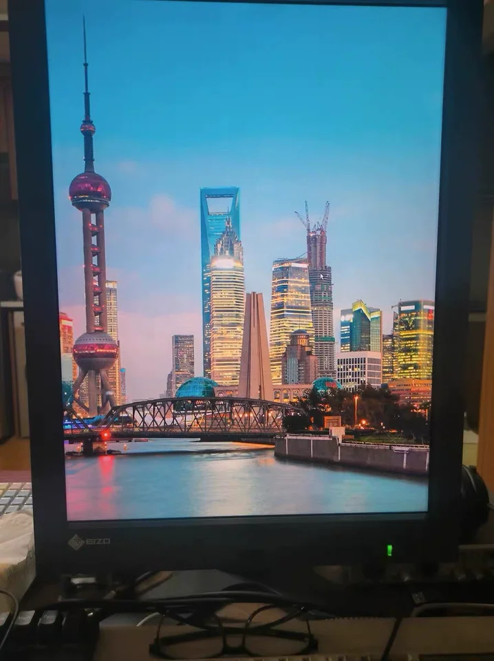 27.6 Inch 2K Square IPS Monitor 2560×2880 60Hz 16:18 Aspect Ratio 4 Sides Ultra Thin Bezel Display
