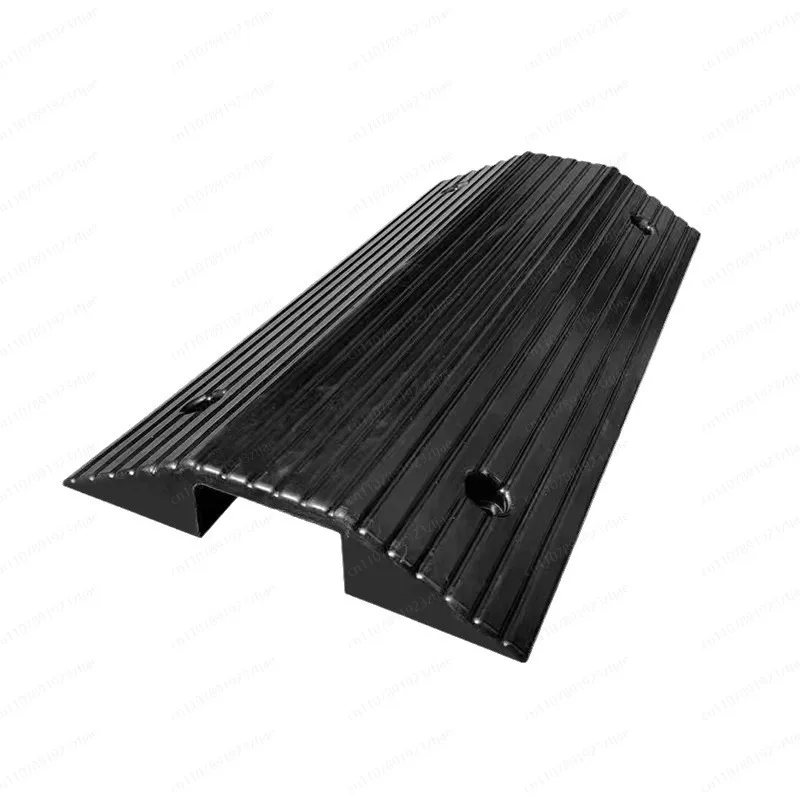 Bridge-Type Trough Ramp Pad, Double-Sided Slope Mat, Cable Protector Speed Bump, Threshold Step Pad for Road