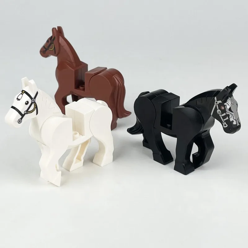 1pc Jouets pour enfants Scène de château Chevalier à cheval sur un cheval de guerre/ Pégase Animal Blocs de construction Jouet Figurine d'action Blocs Cadeau pour garçons