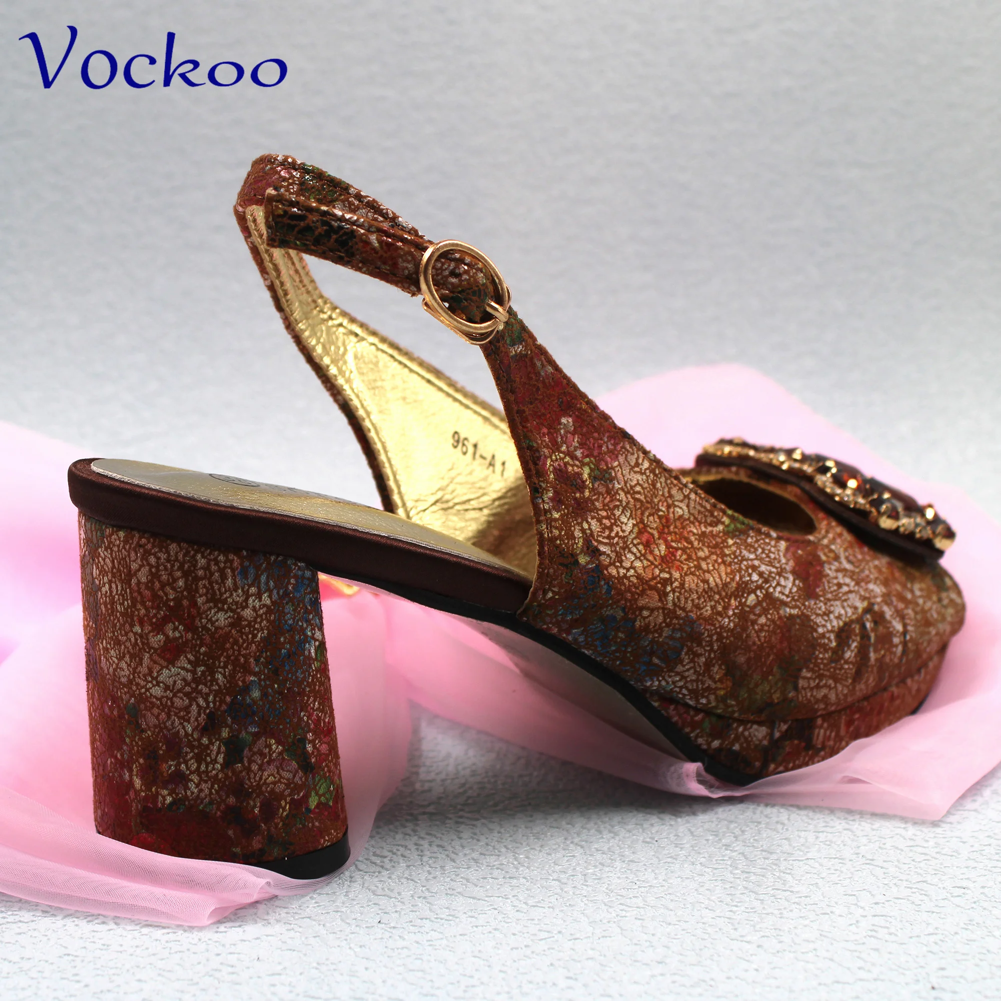 2024 Italian Matching Shoes and Bag Set in Coffee   Color High Quality New Design Special Comfortable Heels for Wedding