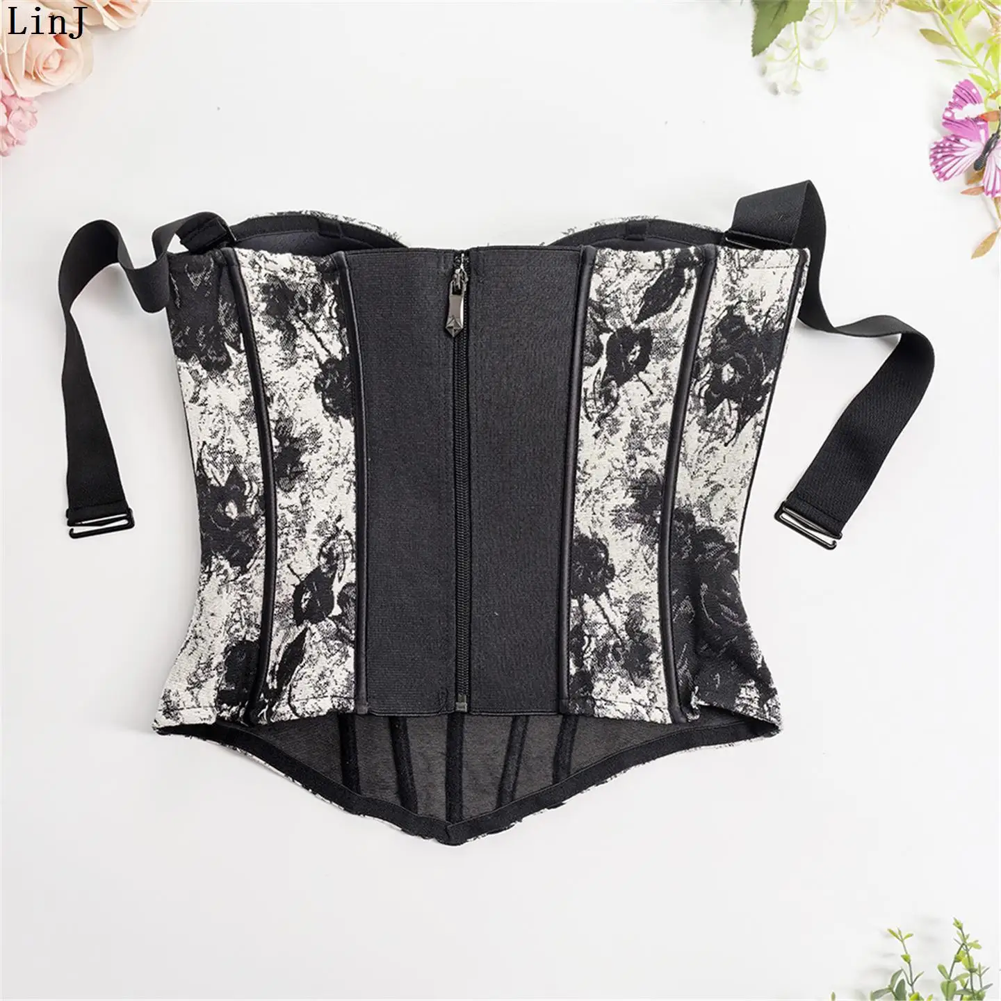LinJ2026 Women's Holiday Floral Embroidery Fishbone Strap Top Pure Outdoor Wear New Ink Painting Auxiliary Breast Collection