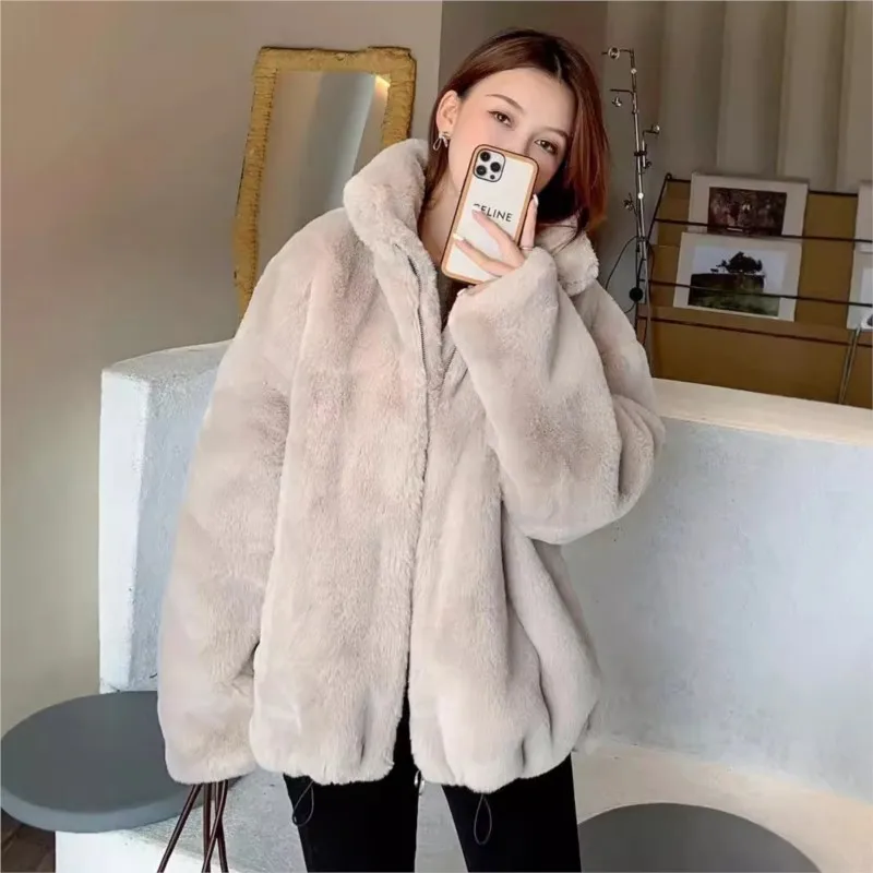 معطف فرو صناعي سميك ودافئ بياقة واقفة مع مزيج من الصوف