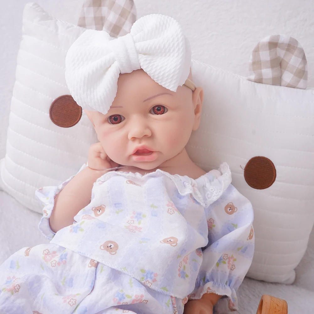 19,69 ZOLL große wiedergeborene Ganzkörper-Silikonpuppe, bezauberndes Lächeln für Neugeborene