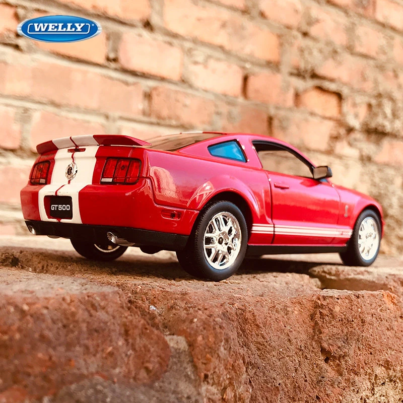 WELLY 1:24 2007 Ford Mustang Shelby Cobra GT500 Alloy Sports Car Model Diecast Metal Vehicles Car Model Simulation Kids Toy Gift