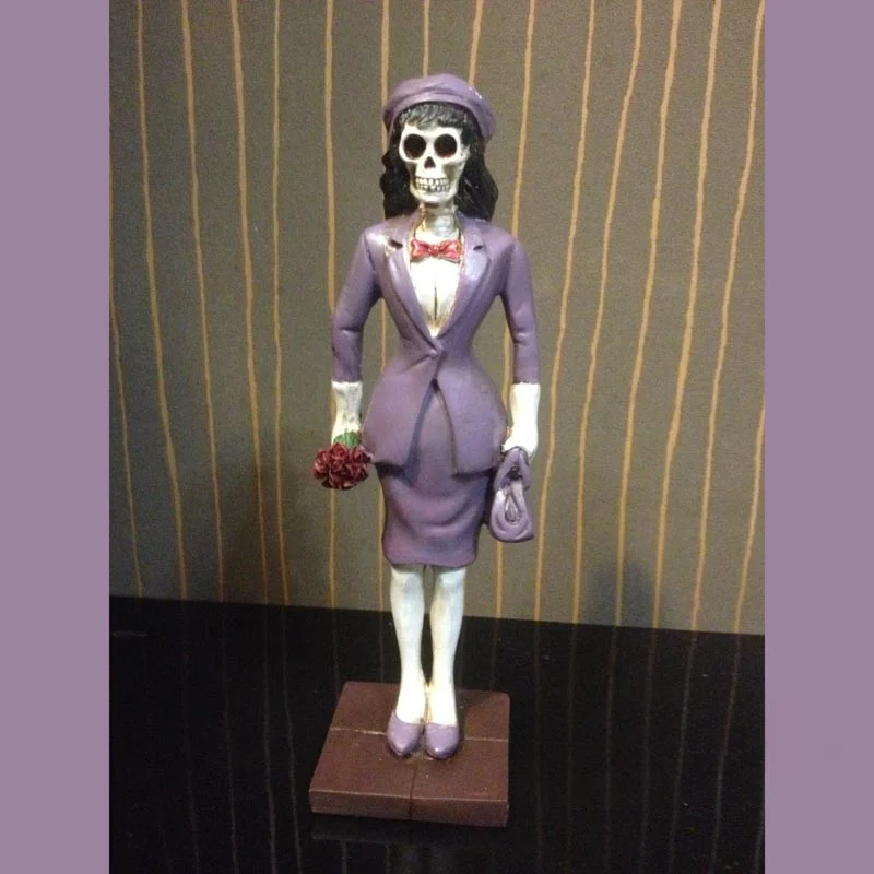 Resin white-collar professional dress, black clothes, skull head girl ornament, Mexican Day of the Dead, Halloween