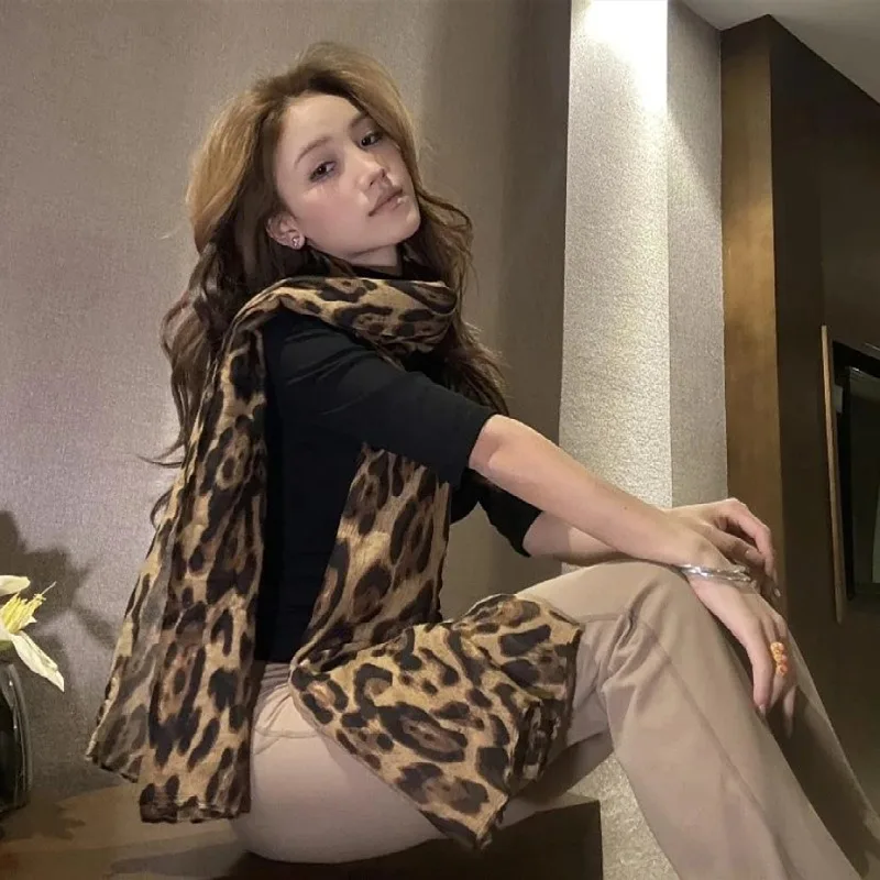 Bufanda de gran tamaño con estampado de leopardo para mujer, bufandas de seda suave con estampado Vintage, chal de gasa Harajuku a la moda, envoltura fina elegante para niña