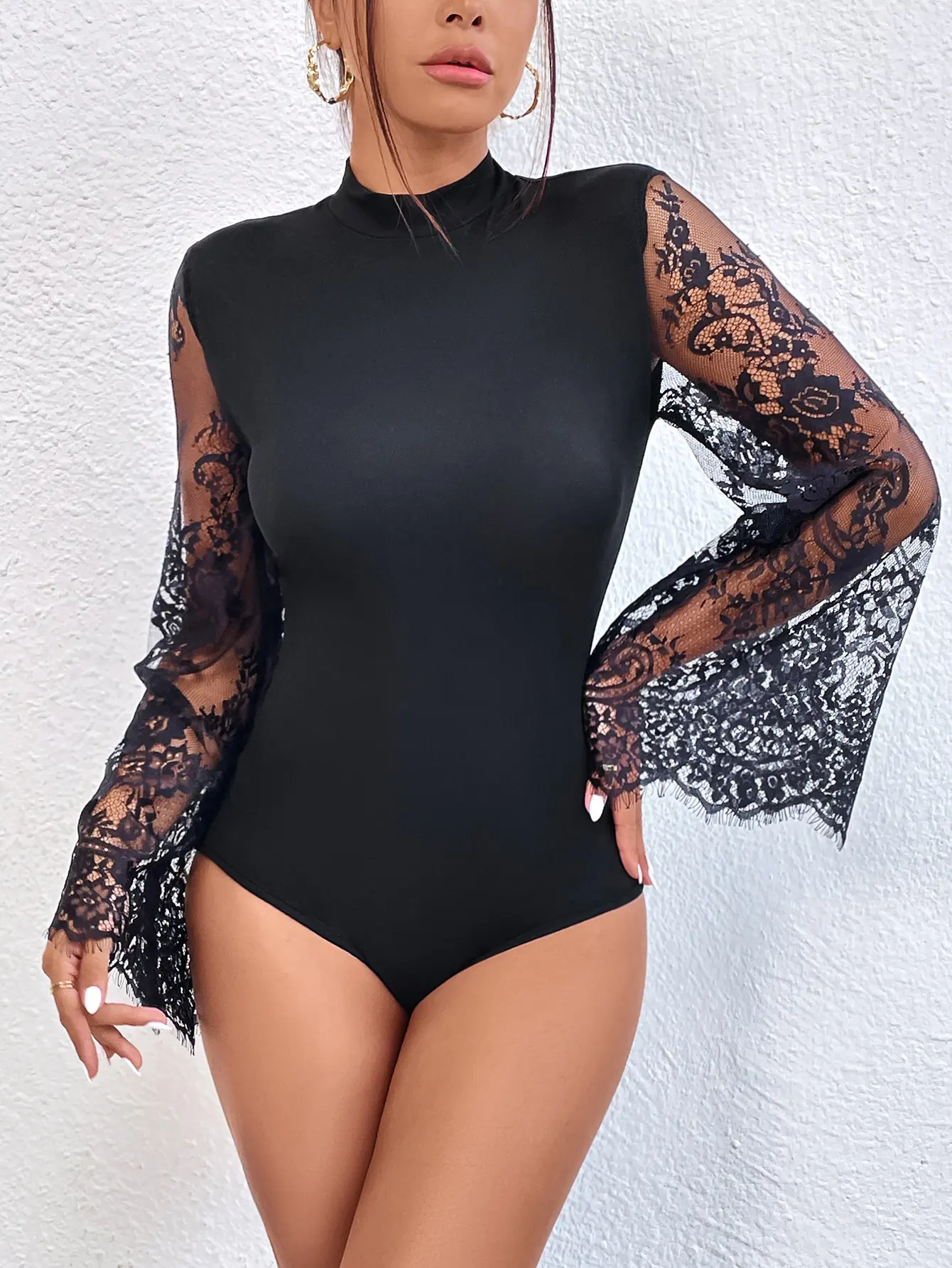 New Summer Cloths Women\'s Black Lace Patchwork Long Sleeved Flared Sleeve Round Neck Tight Sexy Jumpsuit Rompers