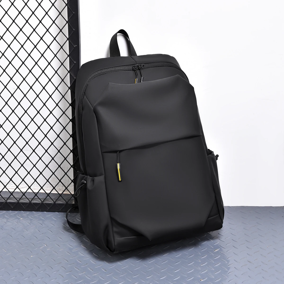 

Черный рюкзак большой вместимости — водонепроницаемый и легкий рюкзак для ноутбука колледжа с регулируемыми ремнями для средней школы