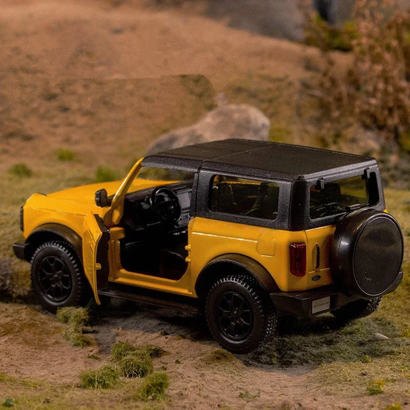 New 1:36 Ford Bronco Lima Alloy Car Model Diecast Metal Off-road Vehicles Car Model High Simulation Collection Children Toy Gift