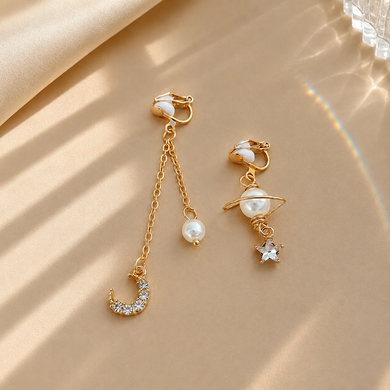 Asymmetric Moon Star Planet Clip On Earrings for Women Non Pierced Gold Tone Pearl Crystal Dangle Ear Clips Party Jewelry Gift