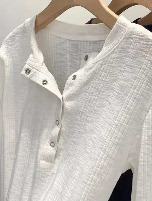 2025 الخريف/الشتاء أنيقة موضة جديدة نمط موضة عادية زر أسفل قميص تي شيرت ملابس نسائية الملابس النسائية #4