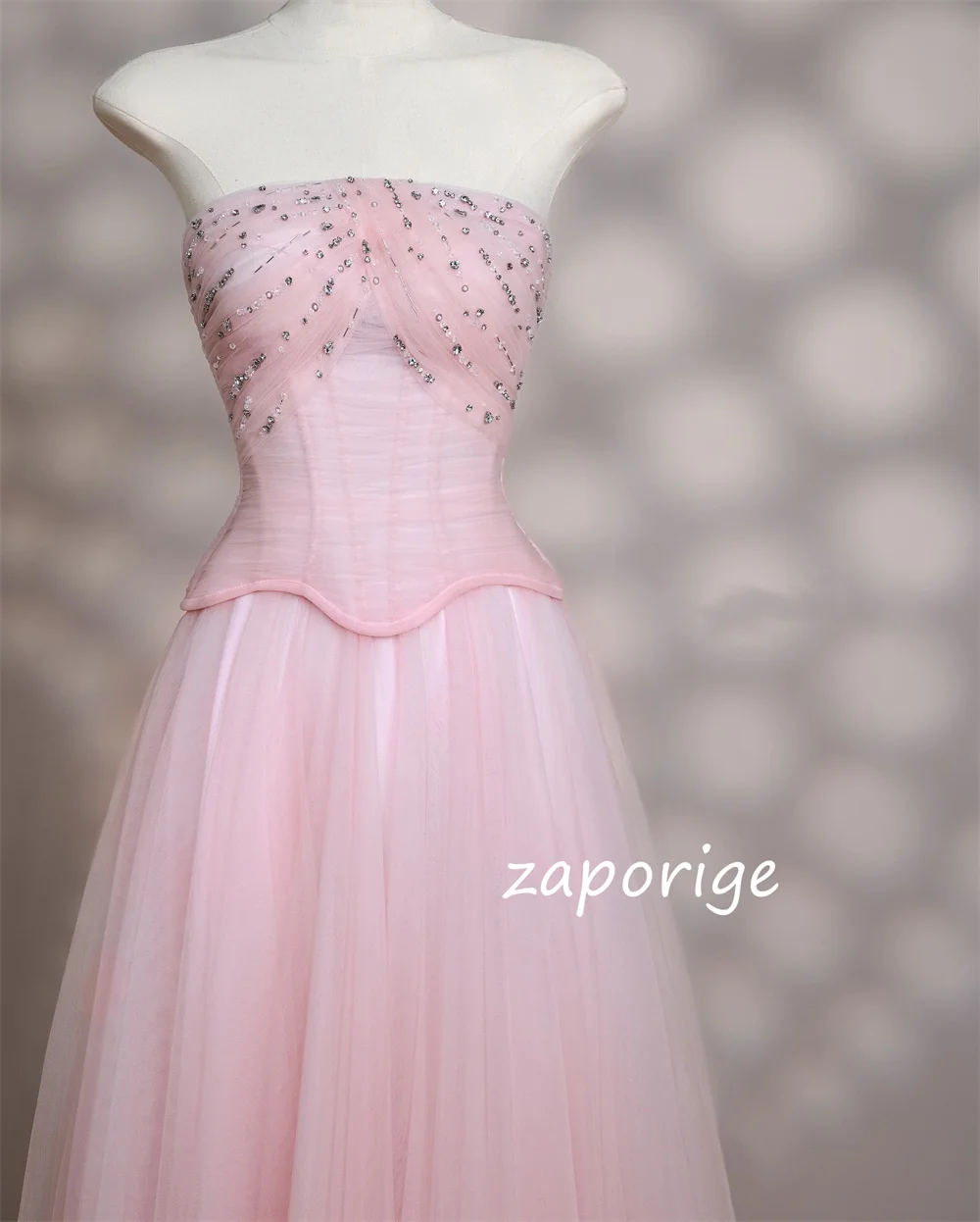 فساتين طويلة بدون حمالات على شكل حرف a مطرزة بشبكة رعوية مخصصة مناسبة مخصصة على الطراز الصيني Quinceanera رائعة