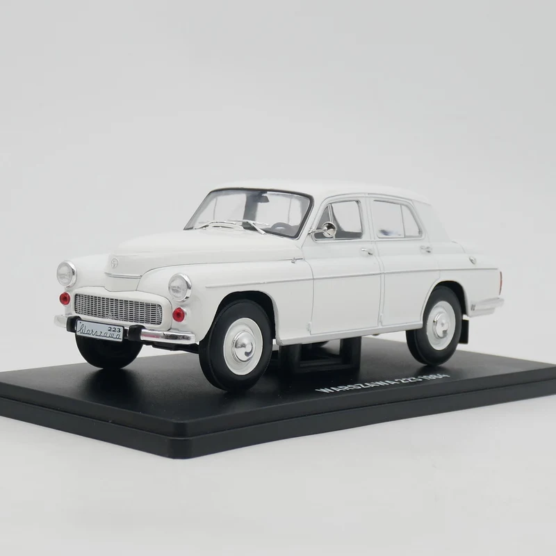 IXO 1:24 WARSZAWA 223 1964 Diecast Car Model Metal Toy Vehicle