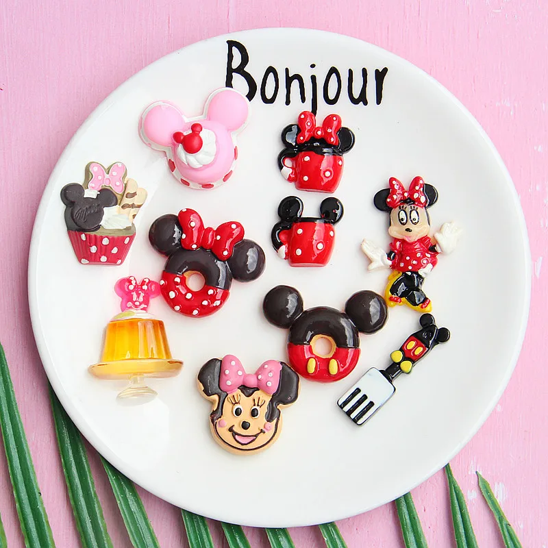 2 szt. Hot Toys Disney Symulacja Kreskówkowa Myszka Miki Minnie Ciasteczko Donut Żywica Jadalna Akcesoria do Gier DIY Breloczek Zawieszka Ozdoba