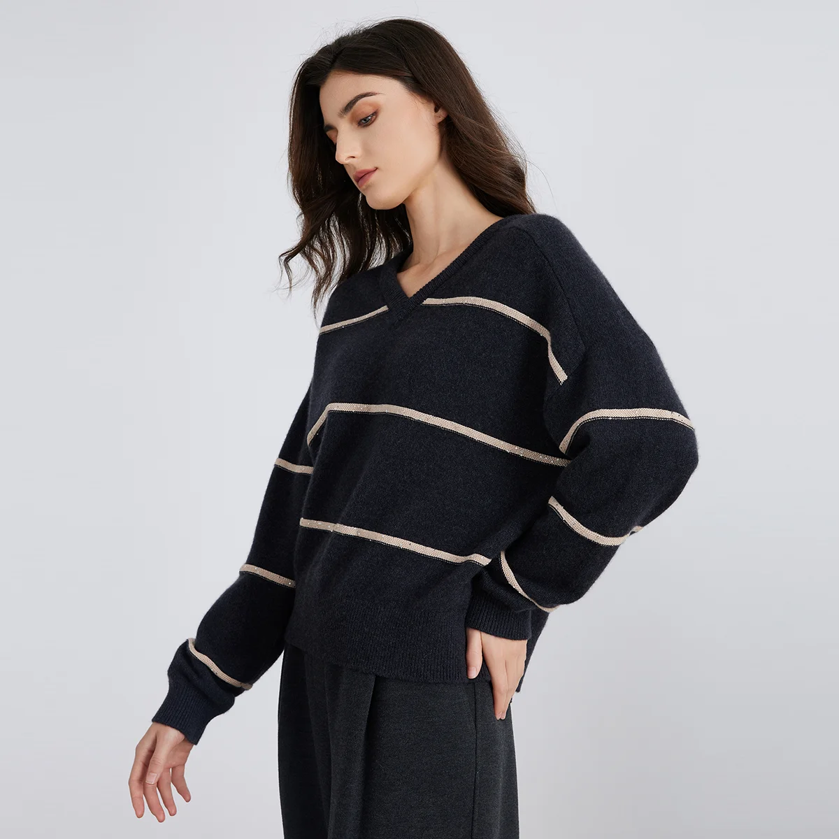 BC821 V-neck striped long sleeved 100% cashmere knit sweater, warm and comfortable pullover