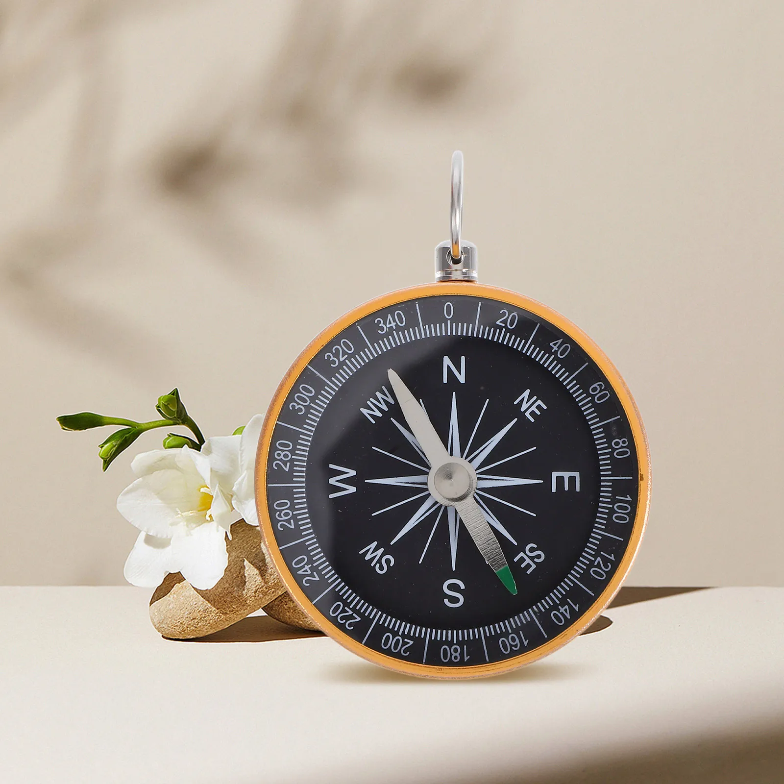 

Alloy Keychain Pocket Compass Accurate Directional Guidance for Hiking Camping Travel Adventures Compass Key Chain Golden