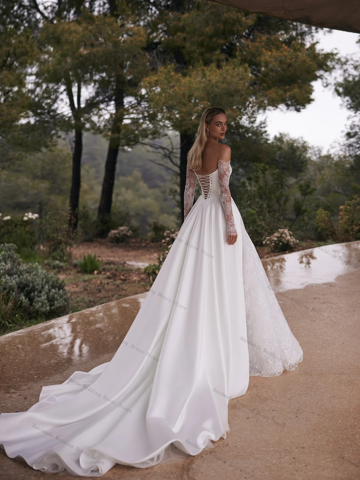 Luxury Sequins A Line Women Wedding Dress Sexy Strapless Full Sleeves Shiny Glitter Bridal Evening Gown Customized Robe Lace Up