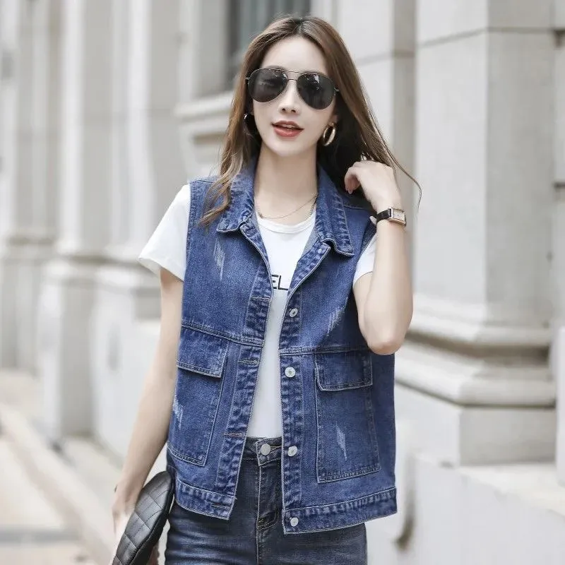 

Large Pocket Denim Vest Coat Women Loose Sleeveless Jacket 2023 Spring Summer New Short Outer Wear Cowboy Waistcoat Female Top