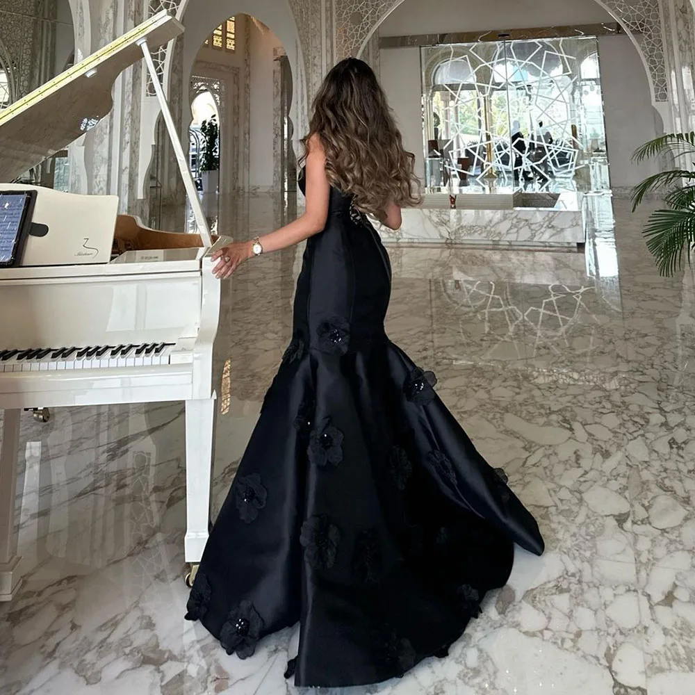 Elegant Black Evening Dresses Luxury Dubai Strapless Appliques Sleeveless Draped Prom Dress Luxury Women Special Occasion Gowns