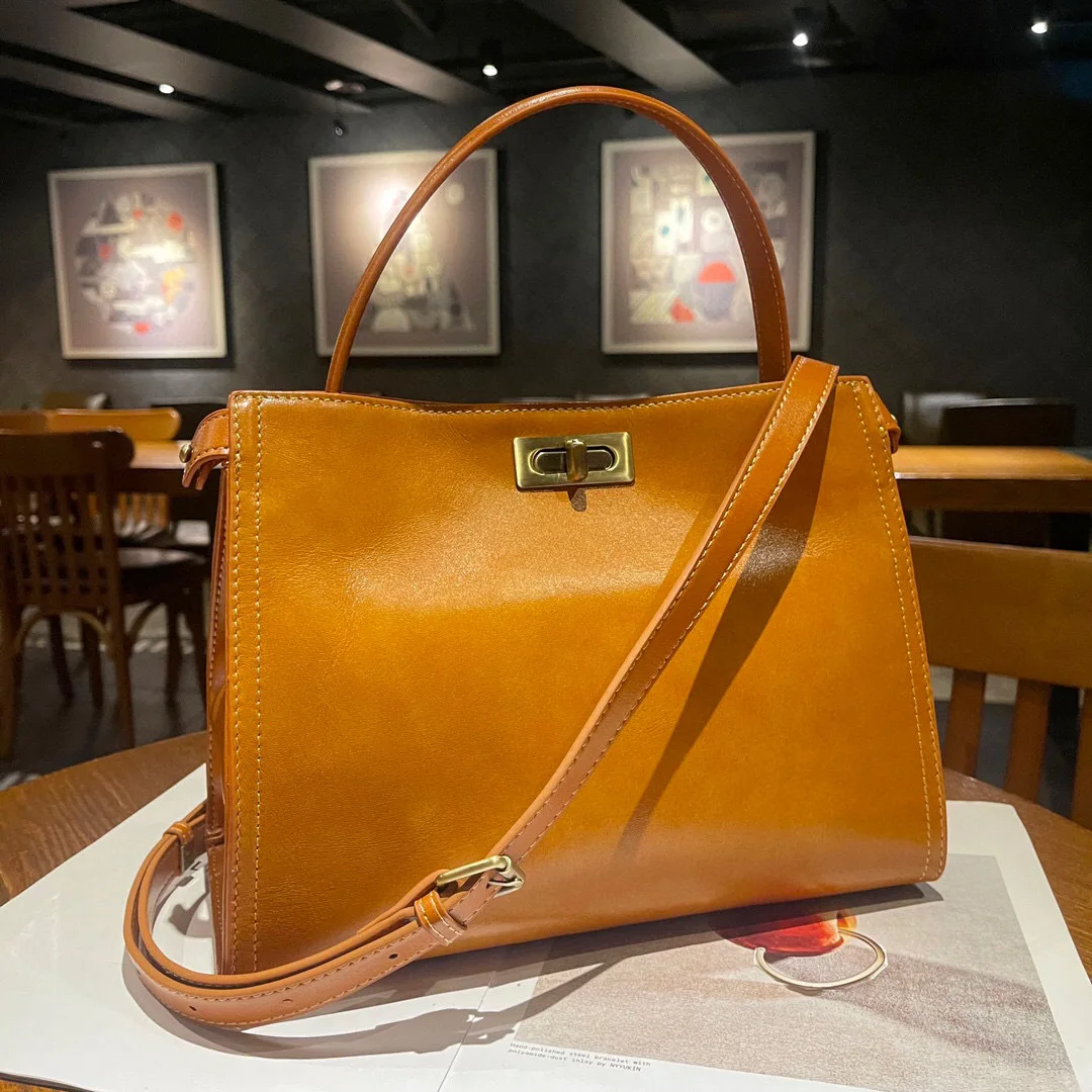 Oilwax Real Cow Leather Tote Bag Small Vintage Genuine Leather Handbag Women Fashion Ladies Shoulder or Crossbody Bag