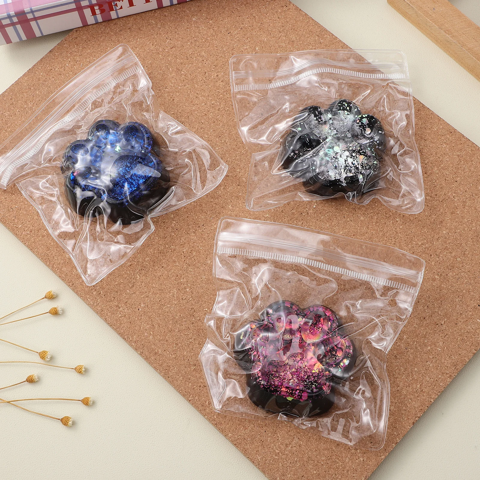 3개 블랙 캣 스퀴시 귀여운 발바닥 모양 스트레스 해소 장난감 어린이 및 성인용 사무실 책상 파티 선물 감각 놀이 TPR 동물