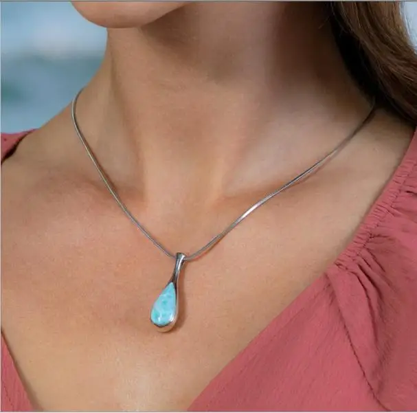 

Hot Selling Charm Pendants 925 Sterling Silver Natural Dominica Larimar Three Stones Long Drop Pendant Necklace For Women Gift