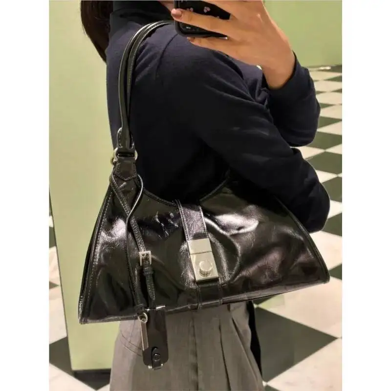 Bloom Vintage Black Shoulder Bags Women Retro New Pu Leather Large Capacity Underarm Bag Female Fashionable Y2k Handbag Purse