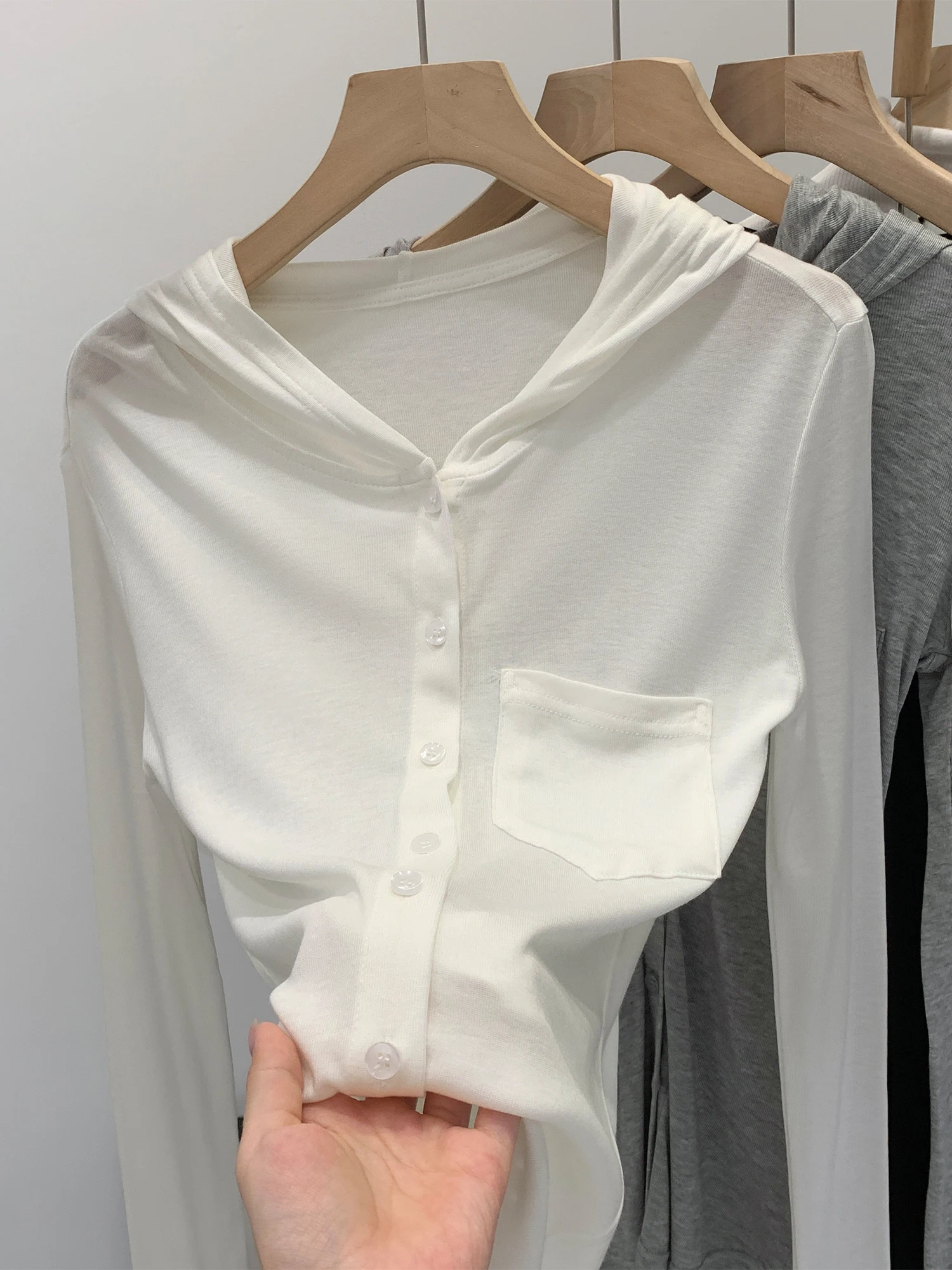 

Laceel Silk Women's Long Sleeve Hoodie Sun Protection Open Cardigan T-shirt Slim Fit Style Commute Fashion Button Design