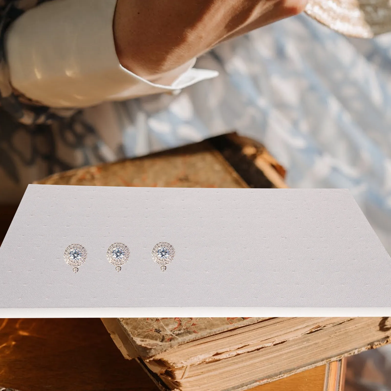 

Multi Slot Jewelry Sponge Insert Pad for Earrings Rings Brooches Display Storage Organizer Suitable for Home Store Counter Or