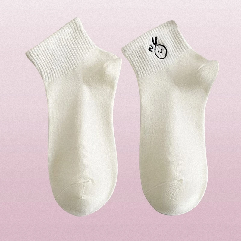 Chaussettes courtes décontractées fines pour femmes, chaussettes basses, chaussettes noires, style japonais, blanc, mignon, tendance, qualité supérieure, été, 5/10 paires