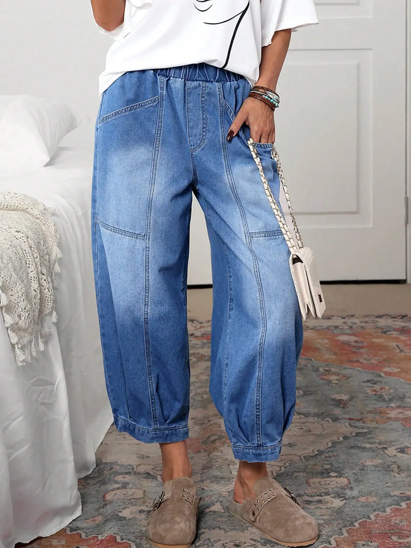 

Women's Loose Fit Denim Jogger Pants with Pockets, Casual Wide Leg Jeans for Everyday Wear