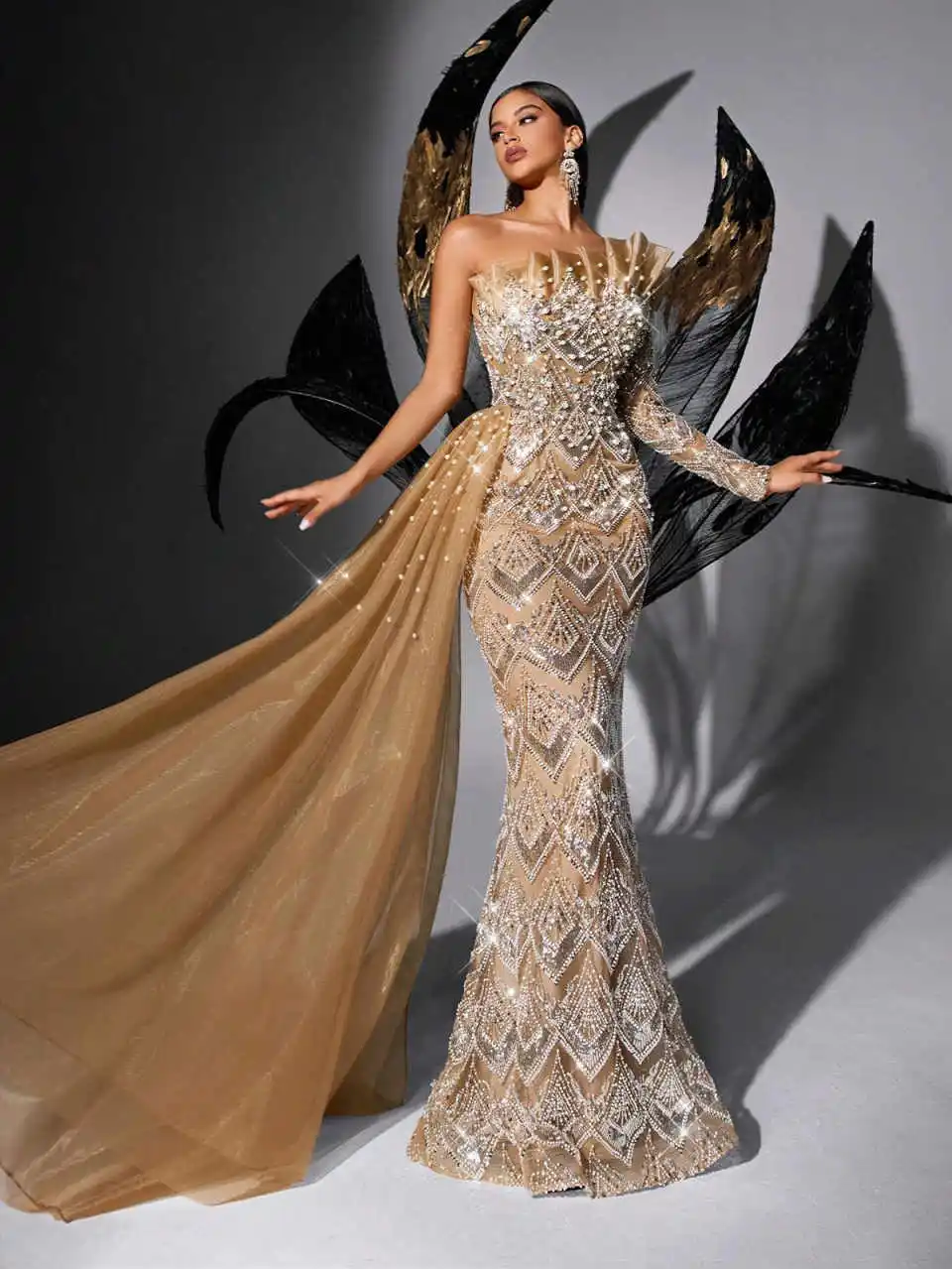 화려한 원숄더 프롬 드레스 우아한 스팽글 비즈 이브닝 드레스 플로어 길이 사이드 트레인 파티 가운 맞춤 제작