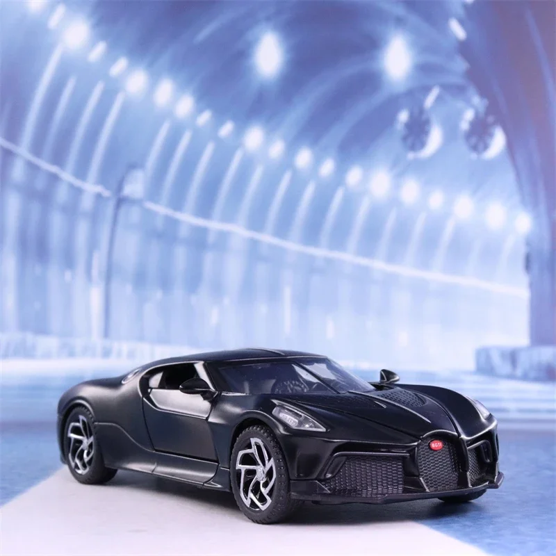 1:32 Bugatti La Voiture Noire sports car Diecast Metal Alloy Model car Sound Light Pull Back Collection Kids Toy Gifts A126