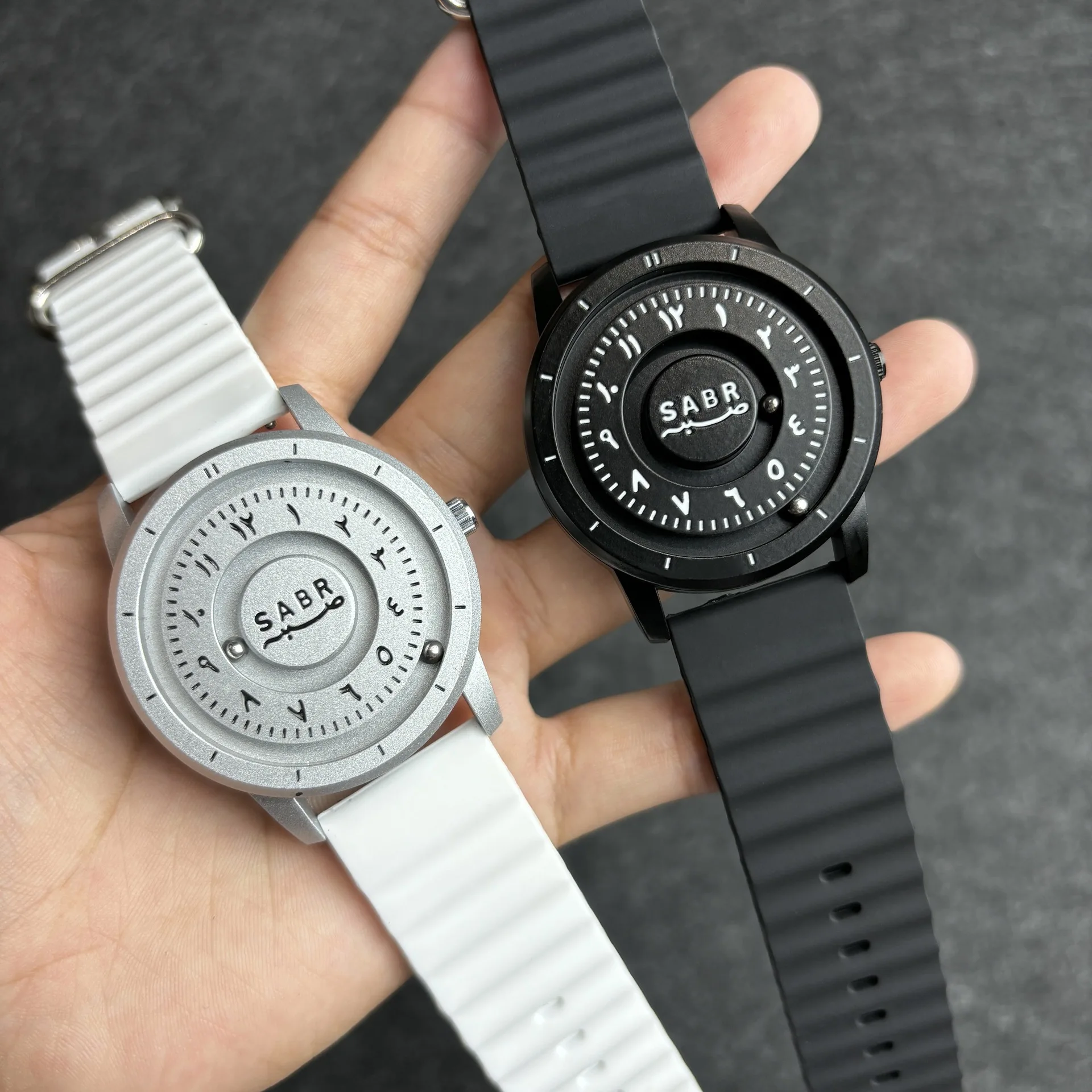 

Мужские кварцевые часы с черными арабскими цифрами - технология, индивидуальный дизайн, водонепроницаемые, новые модные наручные часы с магнитной левитацией